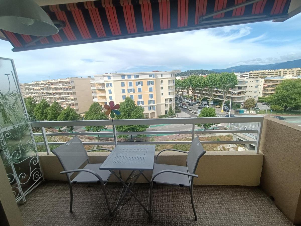 Apartament Provencal Cagnes-sur-Mer Zewnętrze zdjęcie